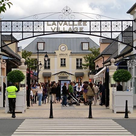 Montry 2 Bed House Near Disneyland Paris מראה חיצוני תמונה