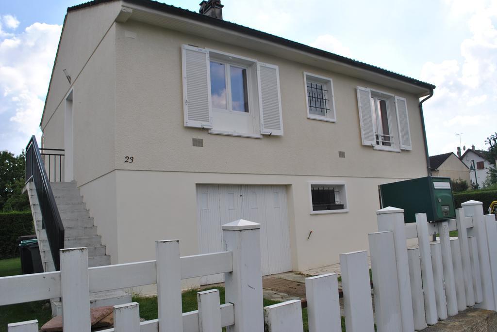 Montry 2 Bed House Near Disneyland Paris מראה חיצוני תמונה