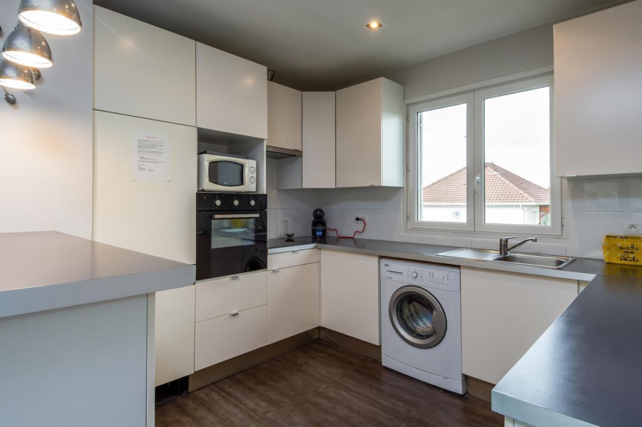 Montry 2 Bed House Near Disneyland Paris מראה חיצוני תמונה