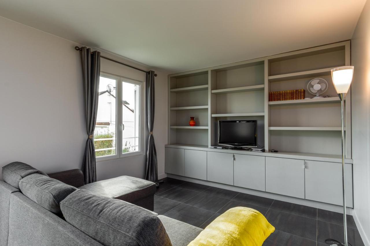 Montry 2 Bed House Near Disneyland Paris מראה חיצוני תמונה